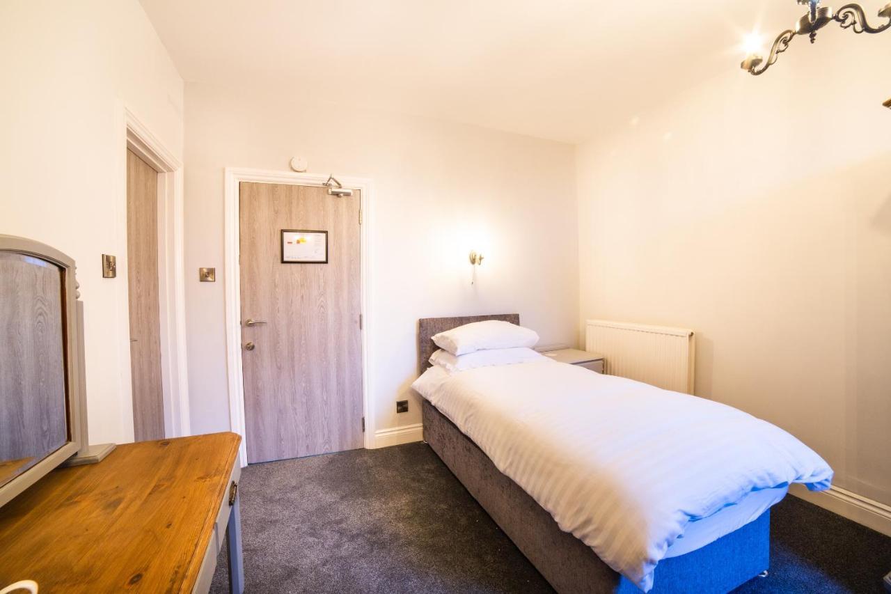 Churchill'S Hotel Wombwell Luaran gambar
