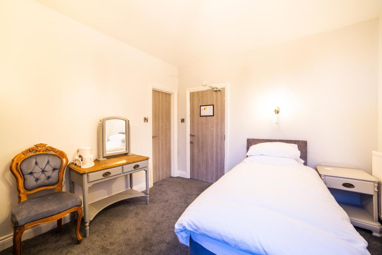 Churchill'S Hotel Wombwell Luaran gambar